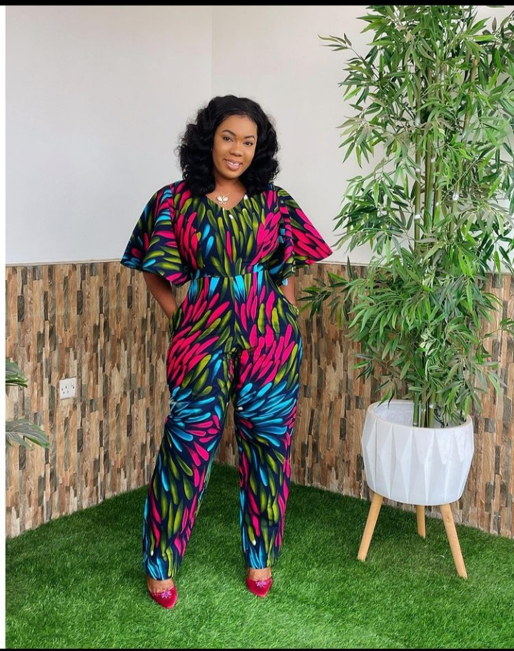 15 AFRICAN PRINT JUMPSUIT STYLES FOR LADIES – African Fashion