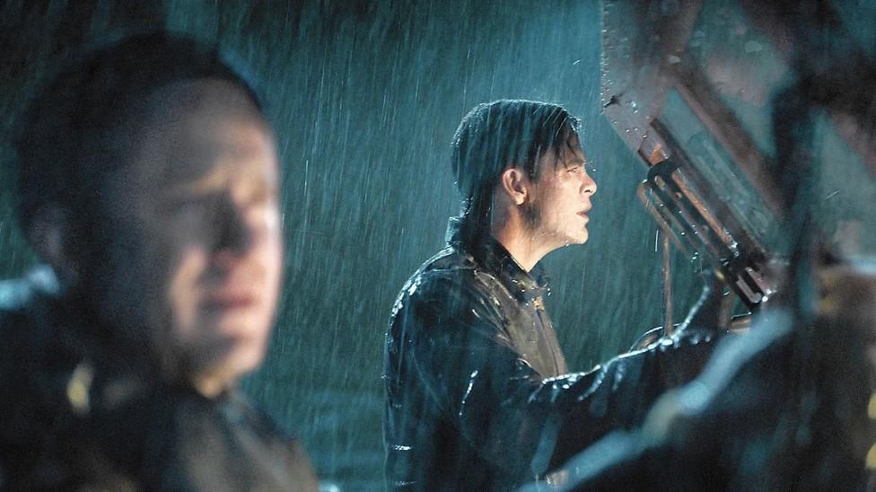 2.THE FINEST HOURS 2