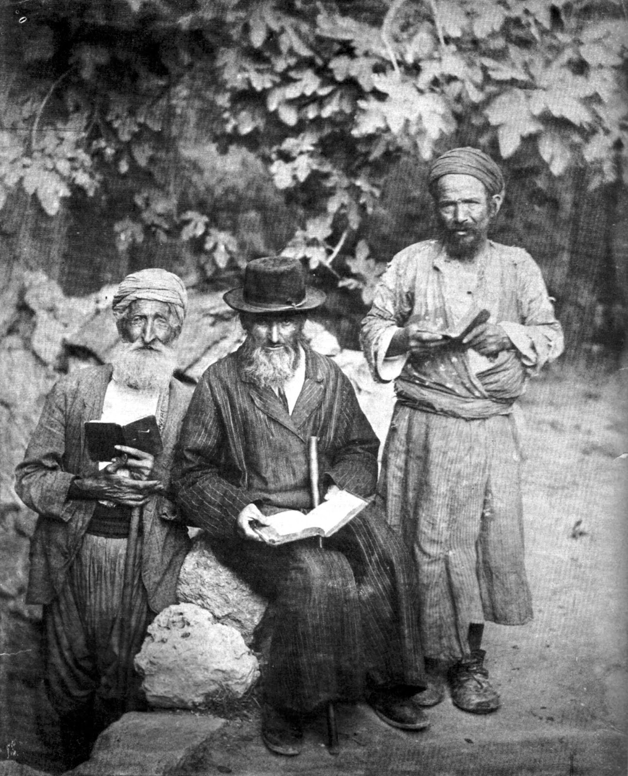 shows three elderly Jewish