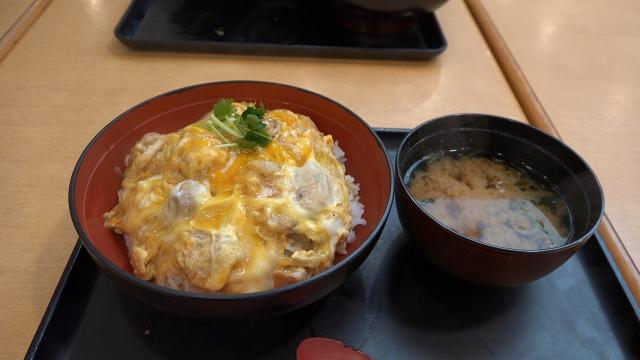 Oyako Donburi - món ngon lạ miệng với gà và trứng ở xứ phù tang | WeXpats Guide