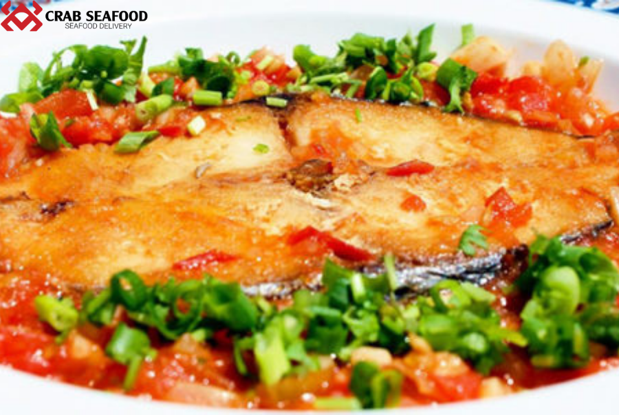 Cá thu phấn sốt cà chua