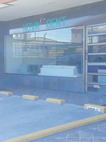 y, Alfonso Moreno Mora, Av. Juan Iñiguez V. &, Cuenca