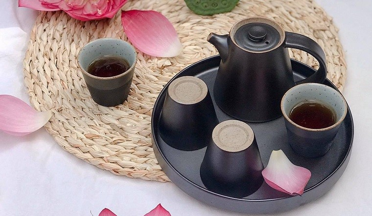 Bộ ấm trà - quà biếu Tết ý nghĩa
