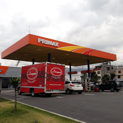 Opiniones de Primax Av. Borbon Atimasa en Quito - Gasolinera