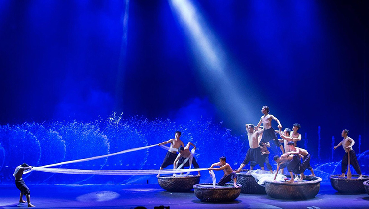 Fishermen-show-phan-thiet