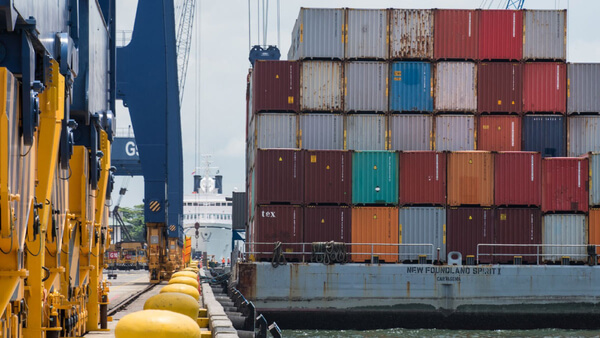 FCL benefits you more than LCL during the times of increasing ocean freight rates.