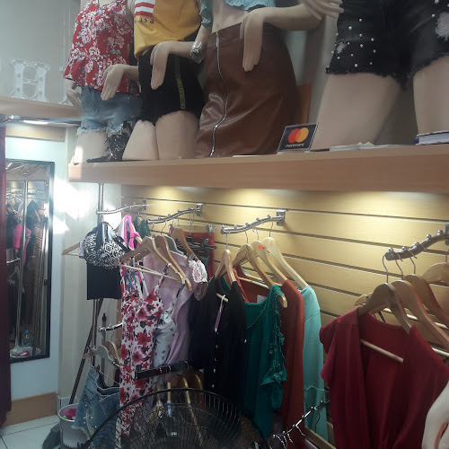 Centro Commercial Punto Negro, Int. 60/61/62, Piso 1, Av. José Balta 989, Chiclayo 14001, Perú